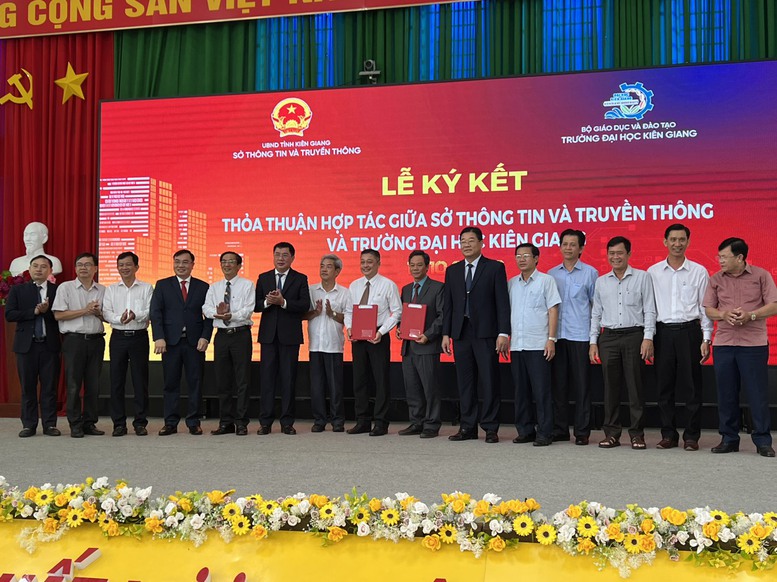 Kiên Giang: Năm 2025, 50% dân số trưởng thành có chữ ký số hoặc chữ ký điện tử cá nhân  - Ảnh 1.