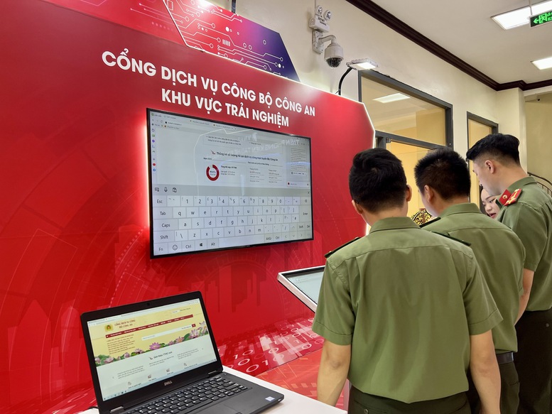 Chuyển đổi số trong CAND góp phần hiệu quả nâng cao hệ thống quản trị xã hội - Ảnh 4.