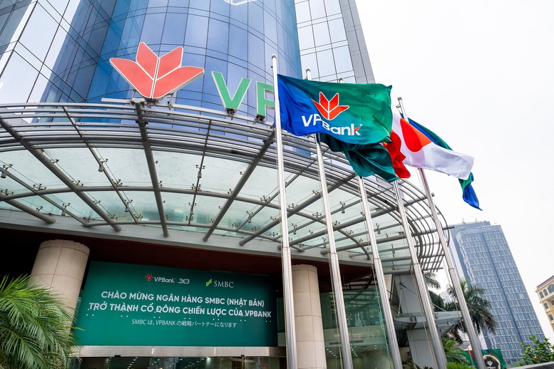 Nộp hơn 6.400 tỷ, VPBank đóng thuế nhiều nhất năm 2022 - Ảnh 1.