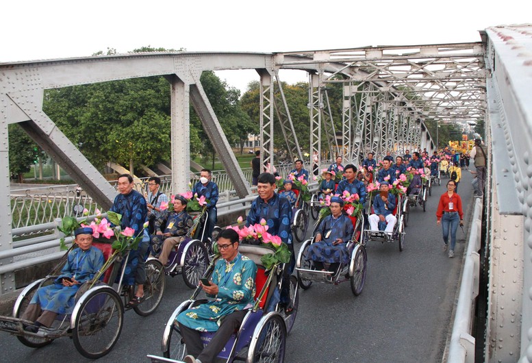 Miền Trung: Phát huy hiệu quả các sự kiện, lễ hội để phát triển du lịch - Ảnh 2.