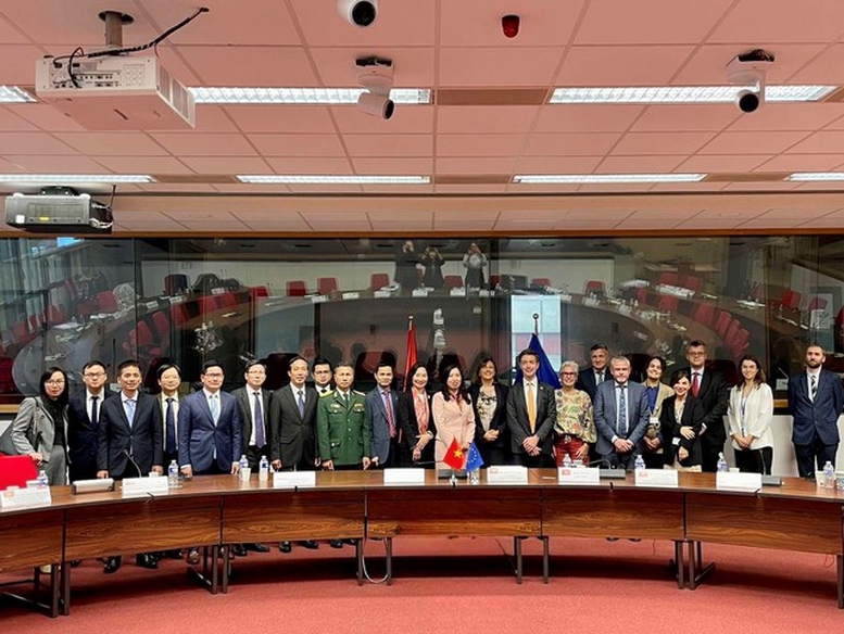 Phiên họp Ủy ban hỗn hợp Việt Nam-EU lần thứ 4- Ảnh 1.