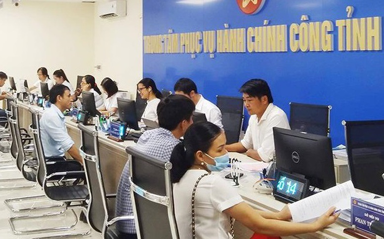 Đẩy mạnh phân cấp TTHC và cắt giảm, đơn giản hóa thủ tục hành chính nội bộ