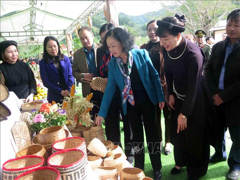 Thường trực Ban Bí thư dự Ngày hội Đại đoàn kết toàn dân tộc tại tỉnh Thái Nguyên