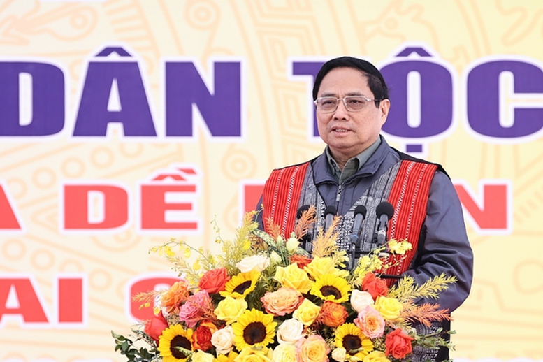Thủ tướng Chính phủ dự Ngày hội Đại đoàn kết toàn dân tộc tại Lai Châu- Ảnh 3.