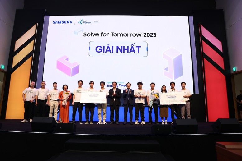 Trao giải cuộc thi Solve for Tomorrow 2023- Ảnh 3.