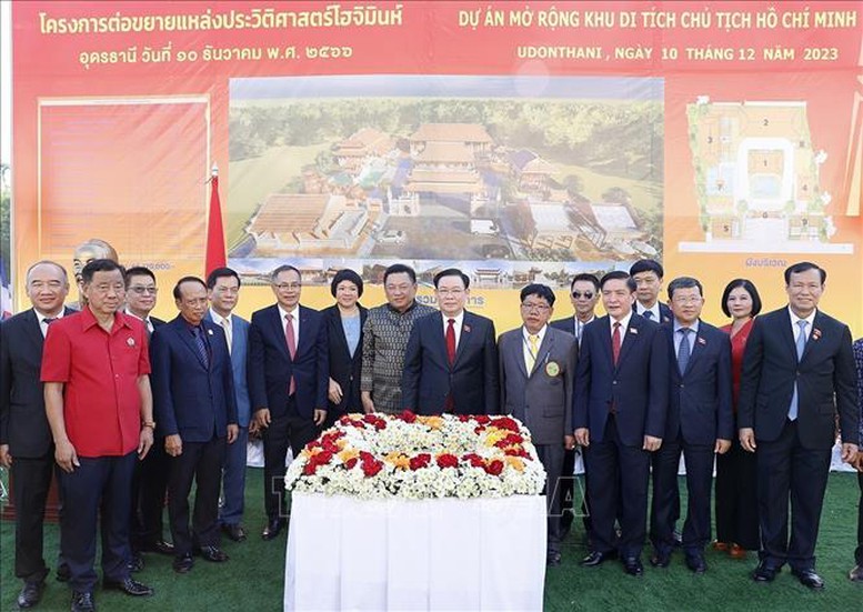 Chủ tịch Quốc hội Vương Đình Huệ thăm Khu di tích Chủ tịch Hồ Chí Minh tại Udon Thani- Ảnh 3.