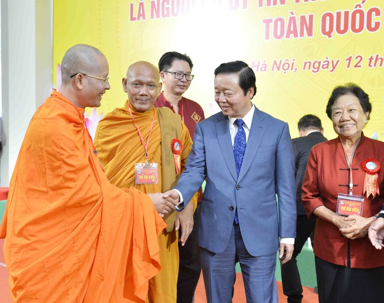 Tôn vinh những gương sáng giúp đồng bào dân tộc thấy, hiểu, tin và làm theo- Ảnh 2.