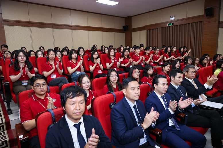 Hai Thủ tướng Việt Nam, Campuchia giao lưu với sinh viên, thế hệ trẻ hai nước- Ảnh 8.