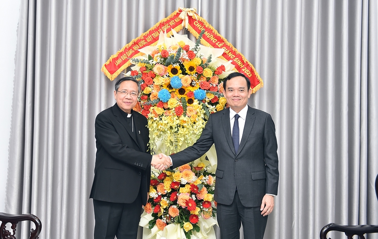 Phó Thủ tướng Trần Lưu Quang chúc mừng Giáng sinh tại Bình Thuận, Đồng Nai- Ảnh 1.