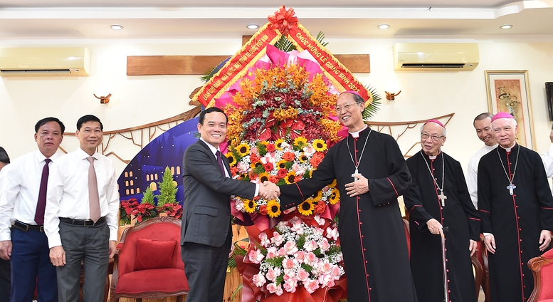 Phó Thủ tướng Trần Lưu Quang chúc mừng Giáng sinh tại Bình Thuận, Đồng Nai- Ảnh 4.