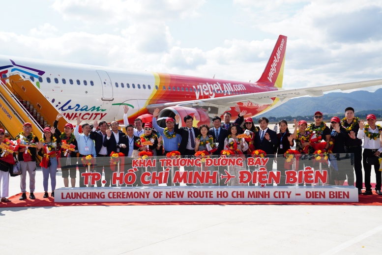 Tàu bay Vietjet mang biểu tượng du lịch TPHCM đáp xuống Điện Biên- Ảnh 3.