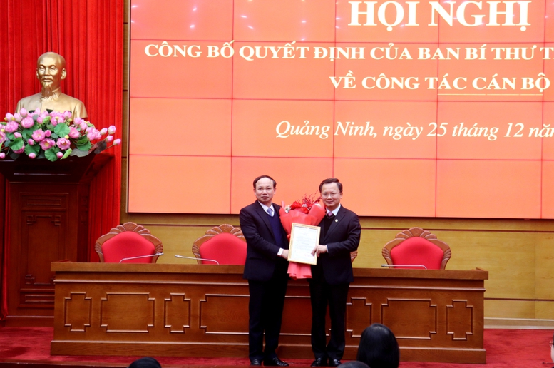 Công bố Quyết định của Ban Bí thư chuẩn y lãnh đạo tỉnh Quảng Ninh- Ảnh 1.