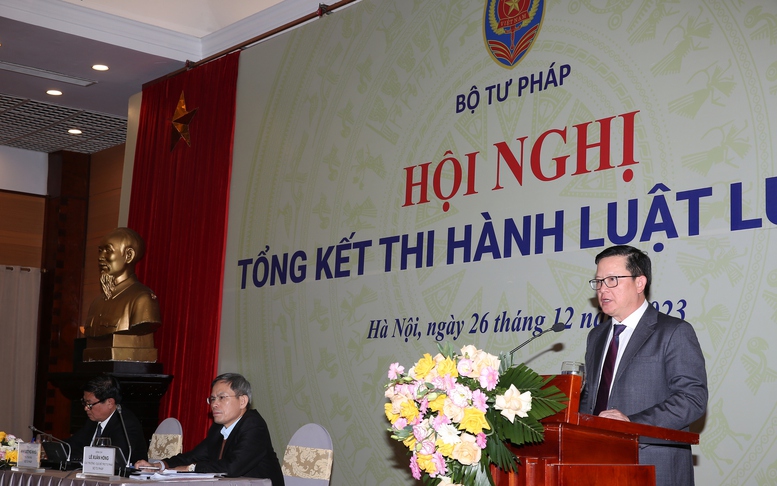 Tiếp tục đẩy mạnh việc hoàn thiện thể chế pháp lý về luật sư, hành nghề luật sư