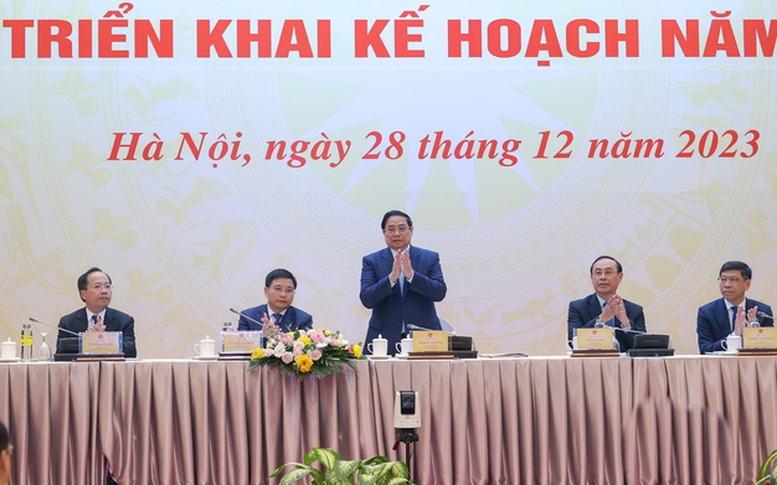 Thủ tướng dự Hội nghị tổng kết công tác năm 2023 và triển khai kế hoạch năm 2024 của Bộ Giao thông vận tải