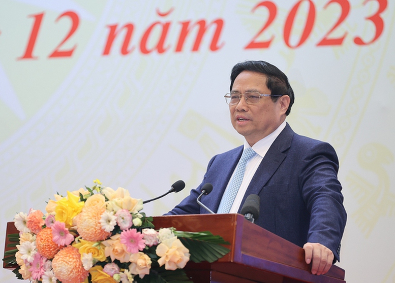 Thủ tướng dự Hội nghị tổng kết công tác năm 2023 và triển khai kế hoạch năm 2024 của Bộ Giao thông vận tải- Ảnh 2.