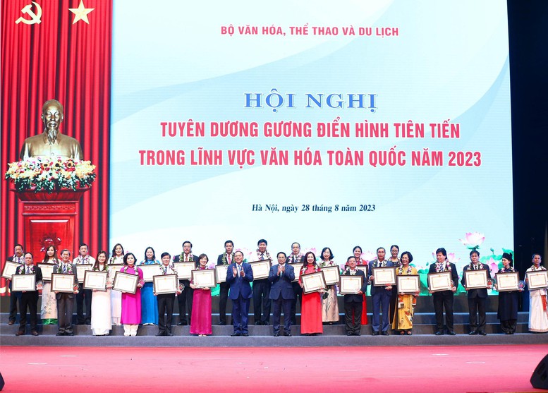 Công bố 10 sự kiện văn hóa, thể thao và du lịch tiêu biểu năm 2023- Ảnh 2.