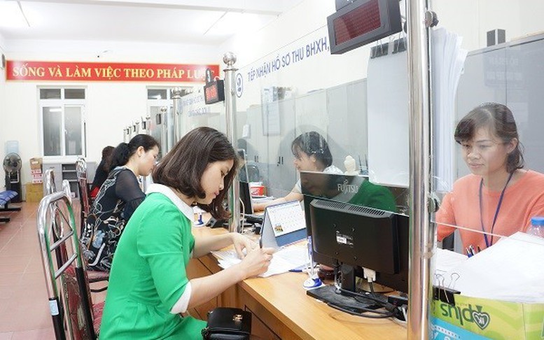 Có thể tự làm thủ tục giảm trùng thời gian đóng BHXH không?