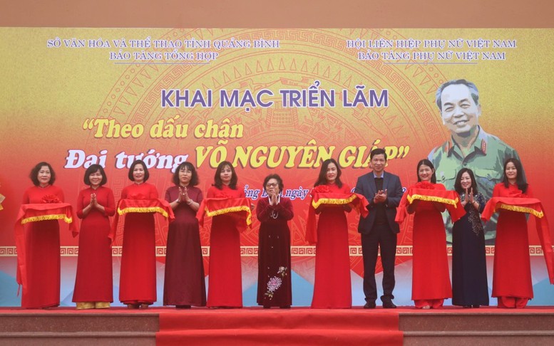 Triển lãm 'Theo dấu chân Đại tướng Võ Nguyên Giáp' tại Quảng Bình