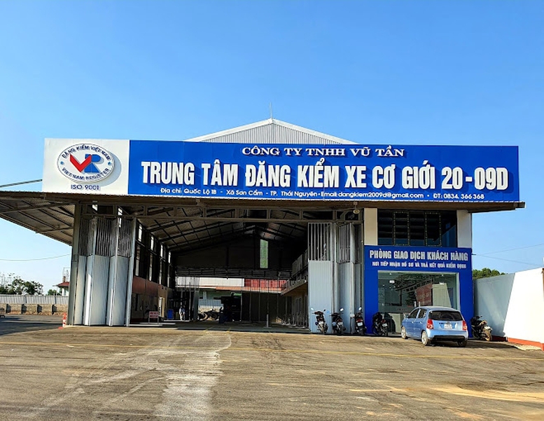 Cán bộ Trung tâm đăng kiểm tại Thái Nguyên bị bắt về tội 'Giả mạo trong công tác' - Ảnh 1.