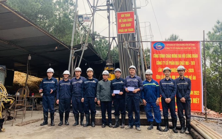 TKV hoàn thành lỗ khoan sâu kỷ lục tại bể than Quảng Ninh