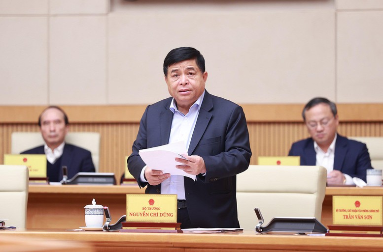 Phấn khởi, hăng say lao động, sản xuất, kinh doanh ngay từ những ngày đầu năm mới - Ảnh 1.