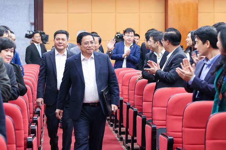Thủ tướng Chính phủ chủ trì Hội nghị thúc đẩy sản xuất, tiêu dùng trong nước và mở rộng thị trường xuất khẩu - Ảnh 1.