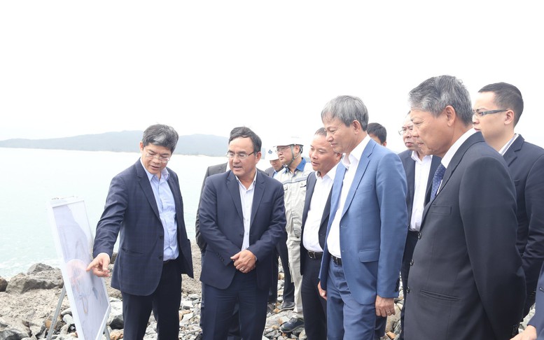 Phát động thi đua xây dựng Nhà máy nhiệt điện Quảng Trạch I