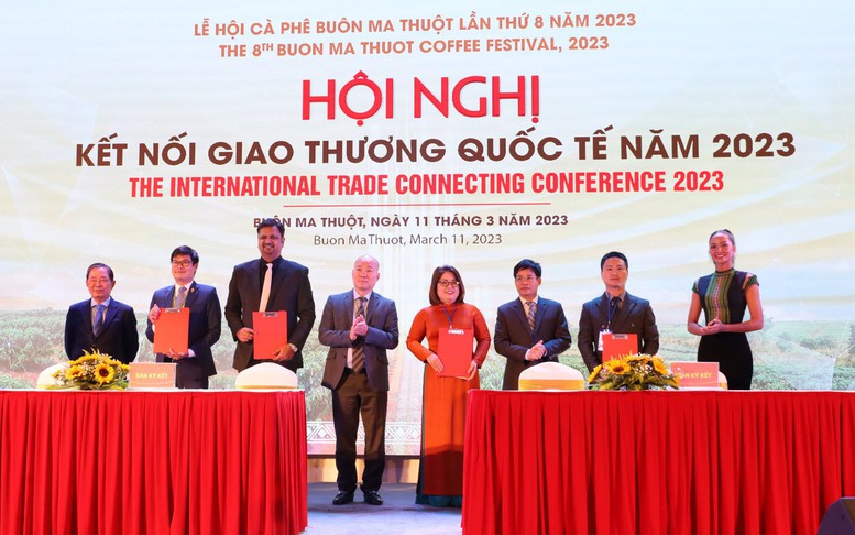 Thúc đẩy hợp tác tiêu thụ cà phê Việt