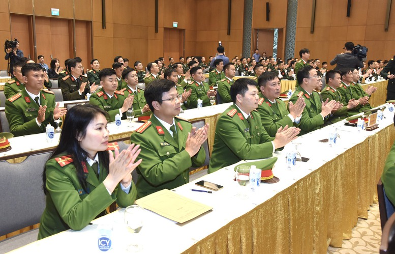 Thủ tướng gặp mặt đoàn công tác tham gia cứu nạn, cứu hộ tại Thổ Nhĩ Kỳ - Ảnh 5.