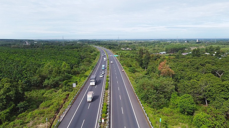 Cần thiết mở rộng cao tốc TPHCM-Long Thành-Dầu Giây lên 10 làn xe - Ảnh 1.