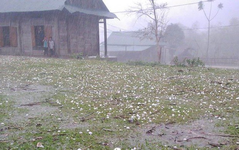 Kết thúc nắng nóng đầu mùa, miền Bắc đề phòng mưa đá