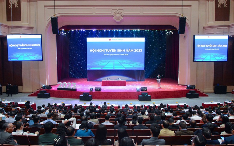 Hội nghị tuyển sinh 2023: Nghiêm túc đánh giá toàn bộ công tác tuyển sinh