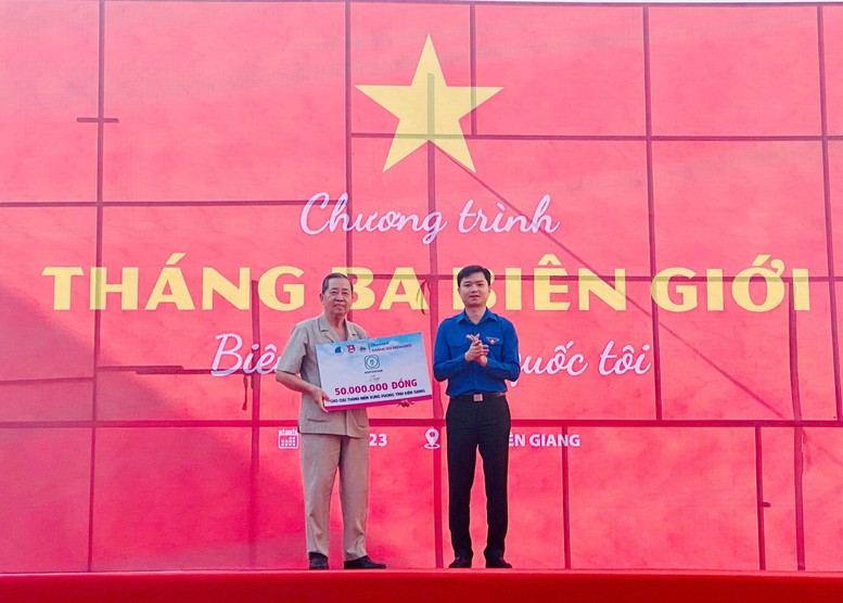 'Tháng Ba biên giới' tiếp tục lan toả tình yêu Tổ quốc của thế hệ trẻ - Ảnh 2.