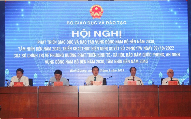 Phát triển GD&ĐT vùng Đông Nam Bộ: Kiên trì mục tiêu chất lượng - Ảnh 1.