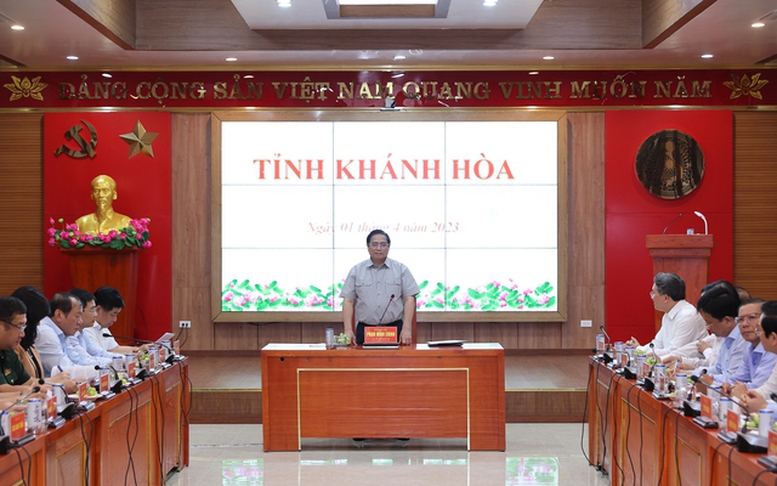 Thủ tướng Chính phủ Phạm Minh Chính làm việc với Ban Thường vụ Tỉnh ủy Khánh Hòa