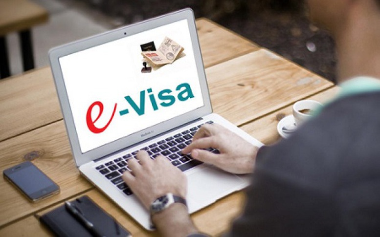 Gỡ vướng về cấp visa điện tử, chứng nhận tạm trú