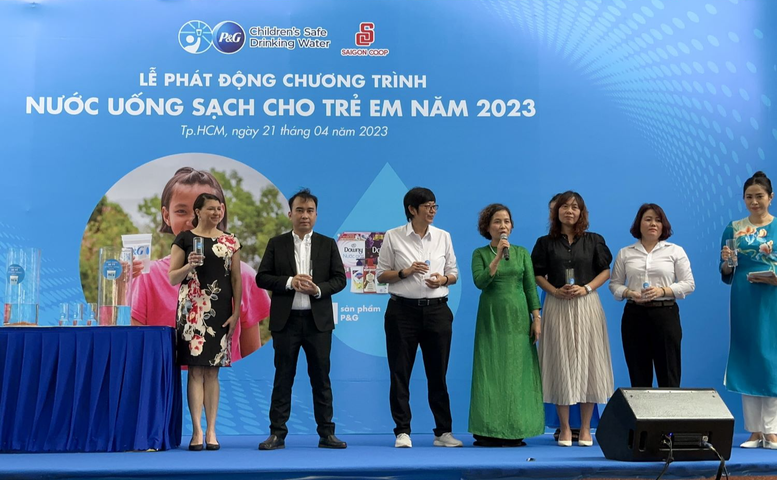 P&G Việt Nam tiếp tục hợp tác cùng Saigon Co.op mang nước sạch đến cộng đồng - Ảnh 1.
