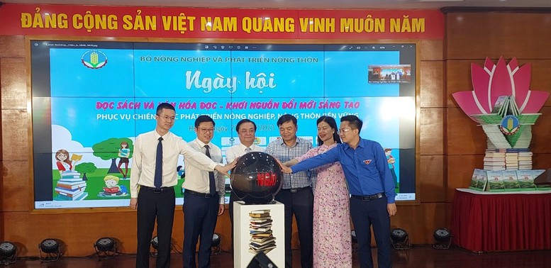 Khai trương Không gian đọc số của ngành Nông nghiệp - Ảnh 1.