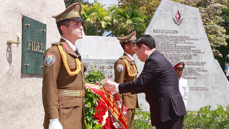 Chủ tịch Quốc hội thăm cái nôi của cách mạng Cuba - Ảnh 1.