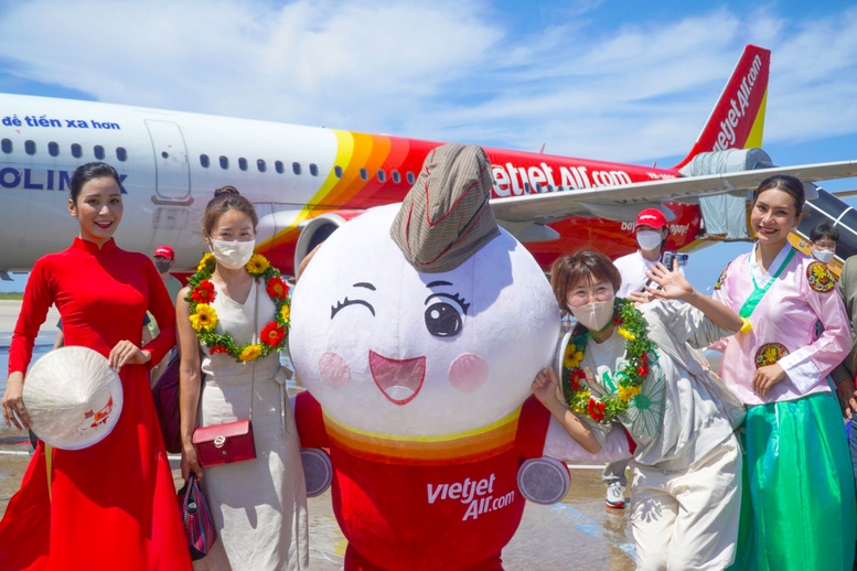 Vietjet phát triển mạng bay quốc tế, hướng đến trở thành hãng hàng không công nghệ và tiêu dùng - Ảnh 2.