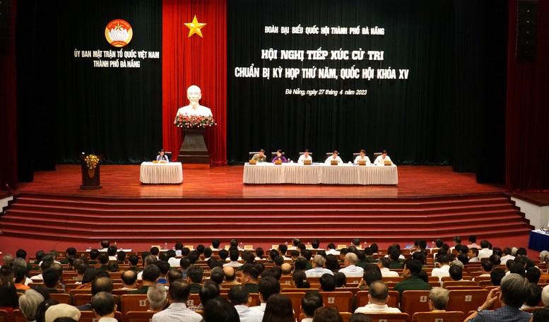 Chủ tịch nước tiếp xúc cử tri TP. Đà Nẵng  - Ảnh 1.