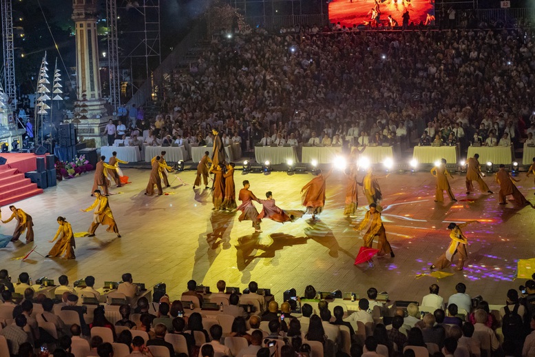 Khai mạc tuần lễ Festival nghề truyền thống Huế với chủ đề 'Tinh hoa nghề Việt' - Ảnh 2.