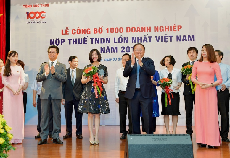 Vietcombank phát huy vai trò tiên phong, chủ lực xứng danh đơn vị anh hùng - Ảnh 4.