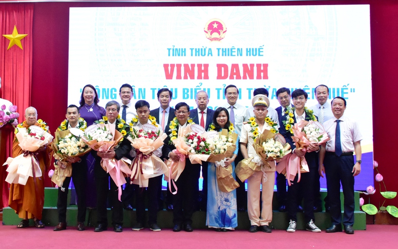 Thừa Thiên Huế vinh danh 10 công dân tiêu biểu