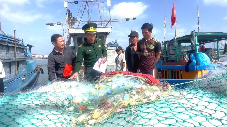 Ngư dân đồng hành, chung tay nói không với khai thác IUU - Ảnh 2.