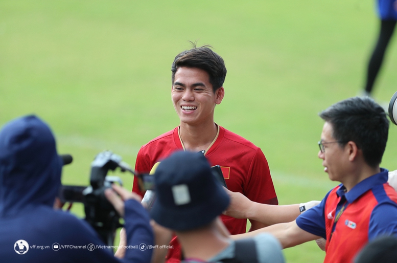 Bóng đá SEA Games 32: Việt Nam-Thái Lan cạnh tranh ngôi đầu bảng - Ảnh 2.