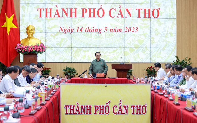 Thủ tướng Phạm Minh Chính làm việc với lãnh đạo thành phố Cần Thơ