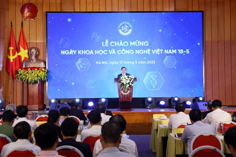 Thủ tướng: Lấy khoa học công nghệ và đổi mới sáng tạo làm một động lực tăng trưởng chủ yếu - Ảnh 5.