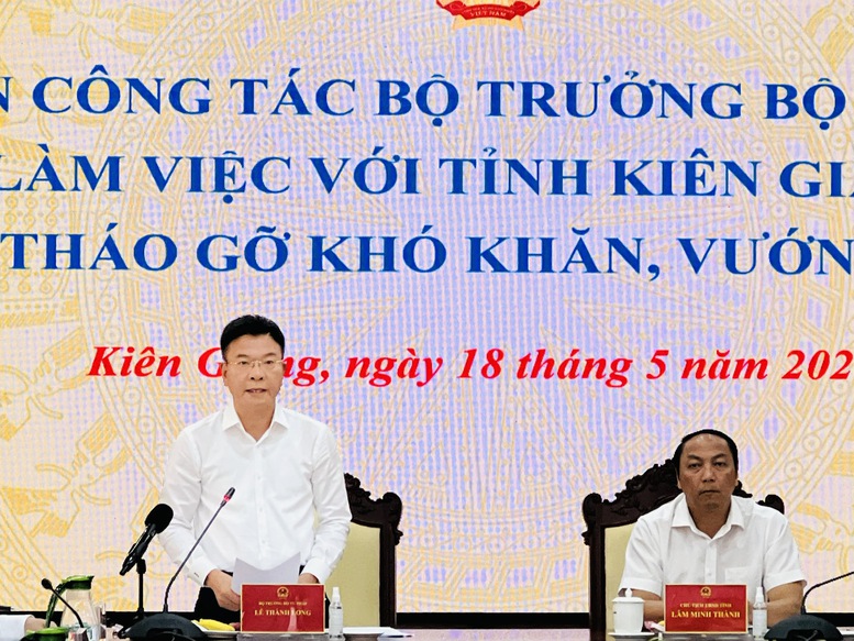 Bộ trưởng Bộ Tư pháp làm việc với tỉnh Kiên Giang về tháo gỡ khó khăn trong sản xuất kinh doanh - Ảnh 2.