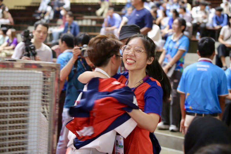 Việt Nam giành tấm Huy chương Vàng đầu tiên của SEA Games 32: Tuyệt vời cờ ốc! - Ảnh 5.